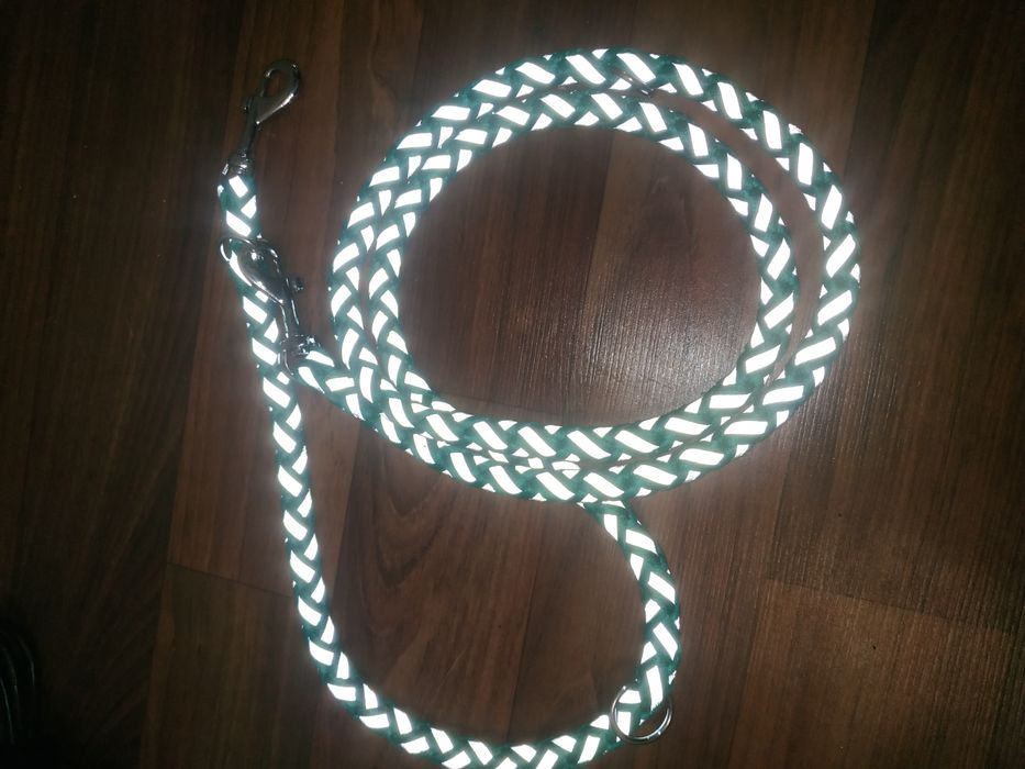 Поводок светоотражающий для собак