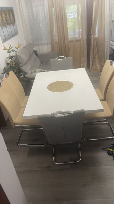Mesa de jantar + 6 cadeiras