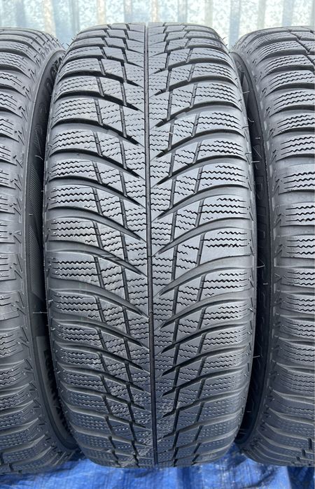 185/60 R15 Bridgestone Blizzak LM 001