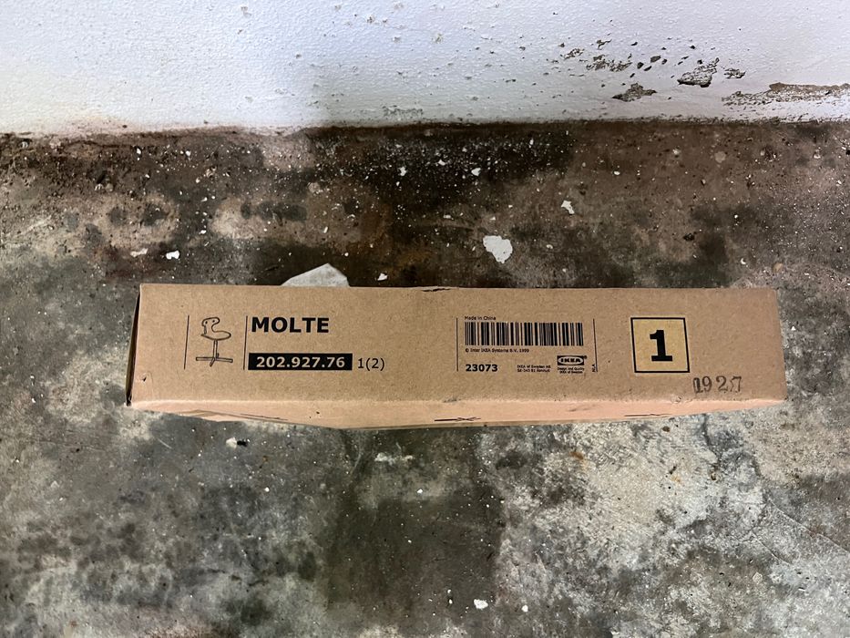 Cadeiras e bancos diversas