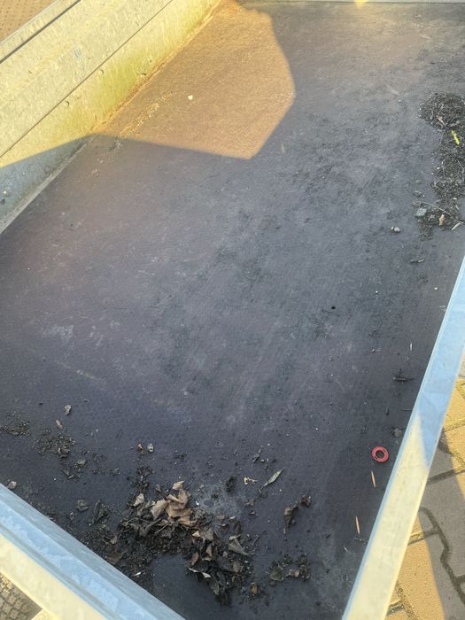 Przyczepka samochodowa