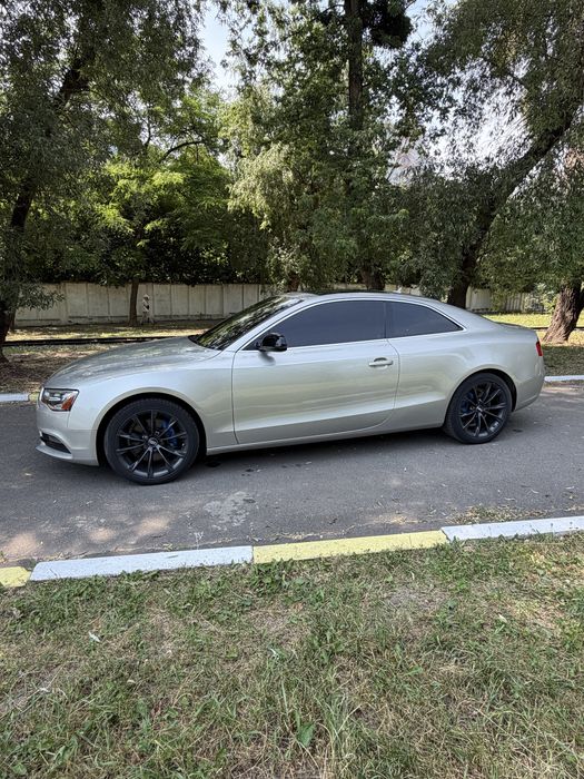 Продається авто дружини Audi А5 повний привід,2012  року,з оригінальним пробігом 230