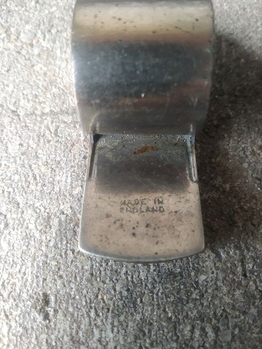 Apito antigo de futebol" The Acme Thunderer" Inglês e apito da polícia