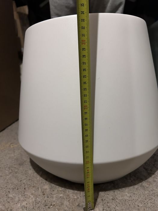 Vaso branco em plastico