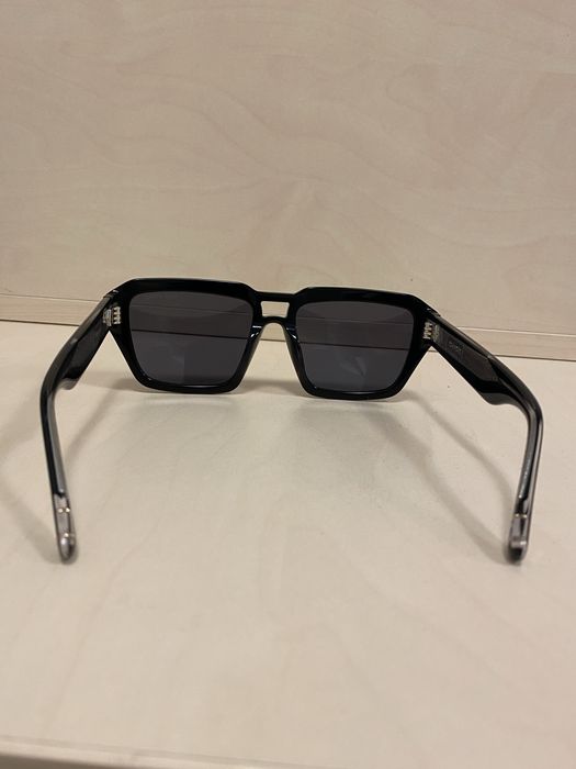 Czarne nowe okulary przeciwsłoneczne
