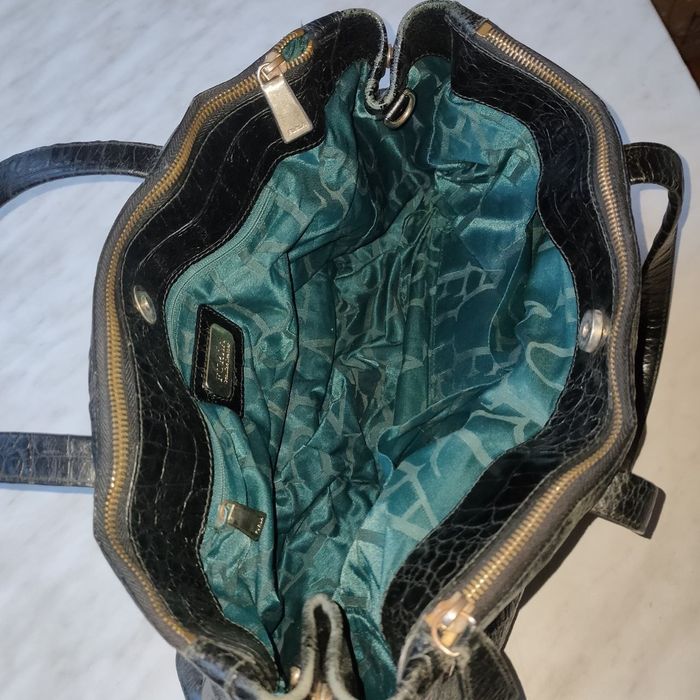 Женская кожаная сумка FURLA.