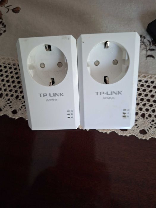 Kit Powerline TP-Link 200Mbps (2 Unidades com Passthrough)