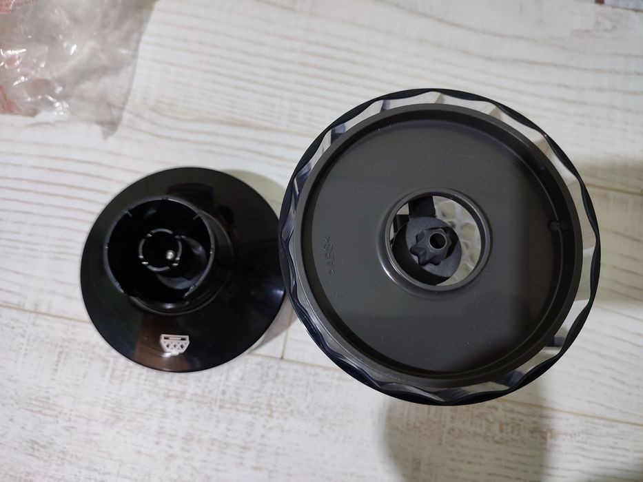 Набір для блендера Philips Avance Collection HR1966/90 в стані нового