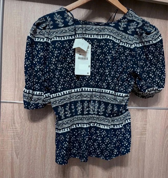 Bluzka damska. Nowa. Zara. Rozmiar XS