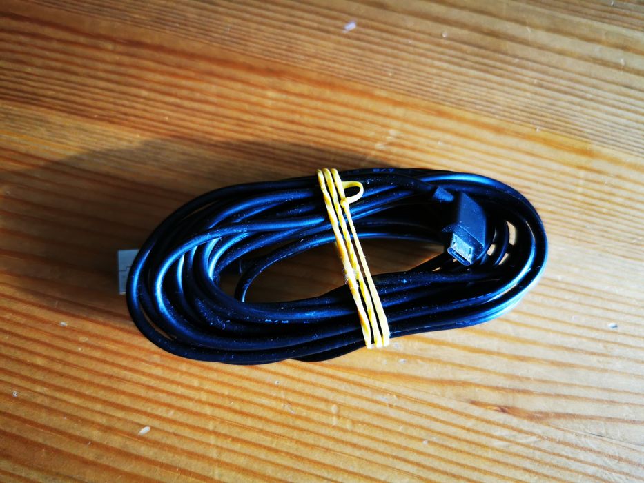 Kabel USB-A micro USB 350 cm do kamerki samochodowej długi przewód zasilający praktycznie nowy