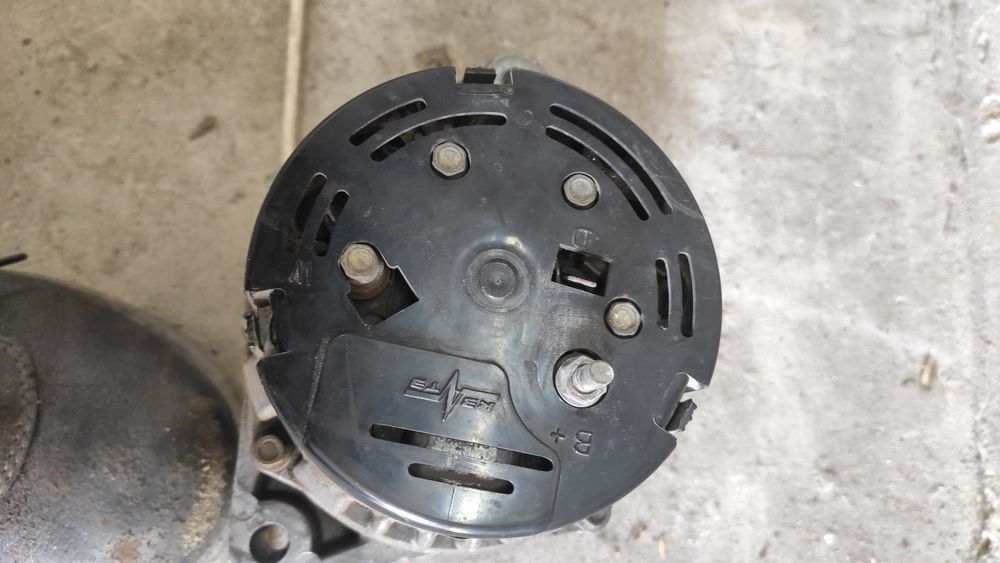 Генератор ВАЗ 2115 6 ручейный