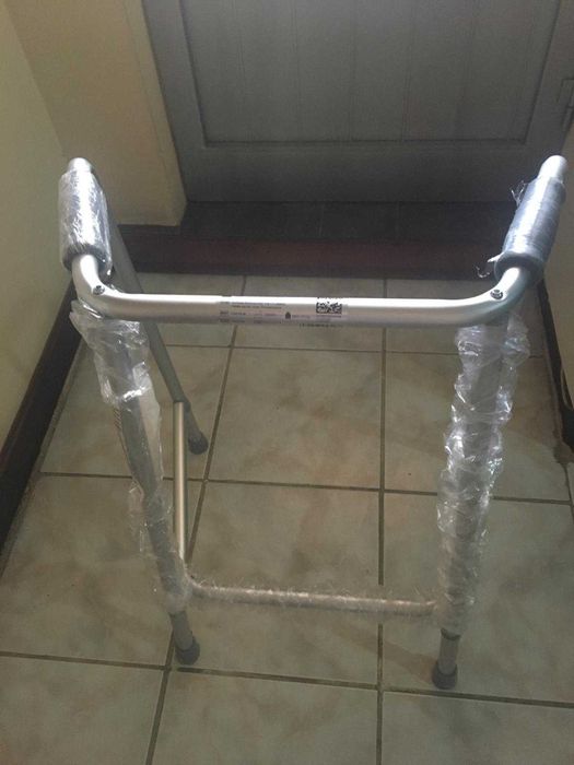 Andarilho, Cadeira de rodas e Pedaleira