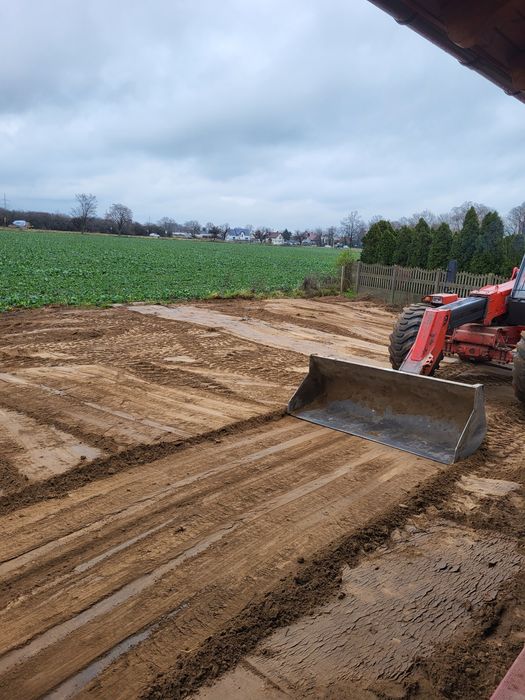 usługi ładowarką teleskopową zasypanie fundamentów zebraanie humusu