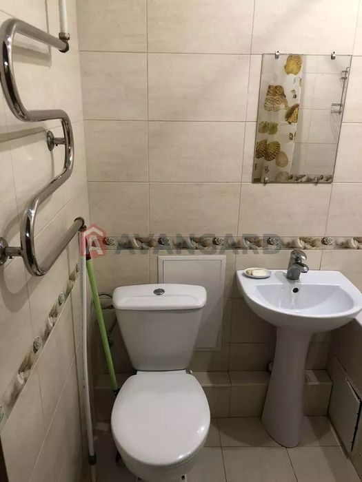 Безнал! Продам 1-х кімн, вул, Новокримська , р-н ТЦ Сільпо, поверх 4/5