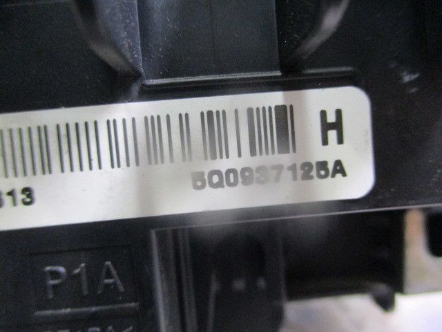 Caixa fusíveis / SAM / BSI VOLKSWAGEN Golf VII (5G1, BQ1, BE1, BE2)