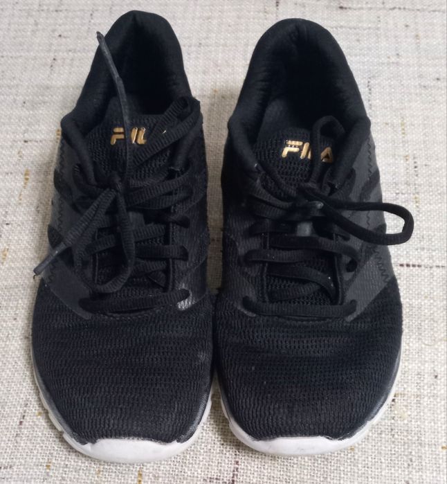 Жіночі кросівки Fila