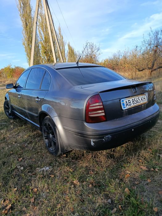 Чудовий автомобіль