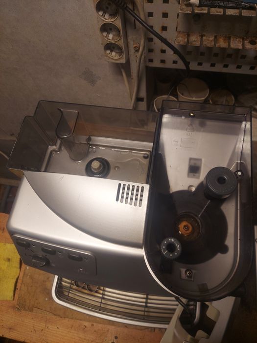 Автоматична кавоварка Saeco Cafe Crema