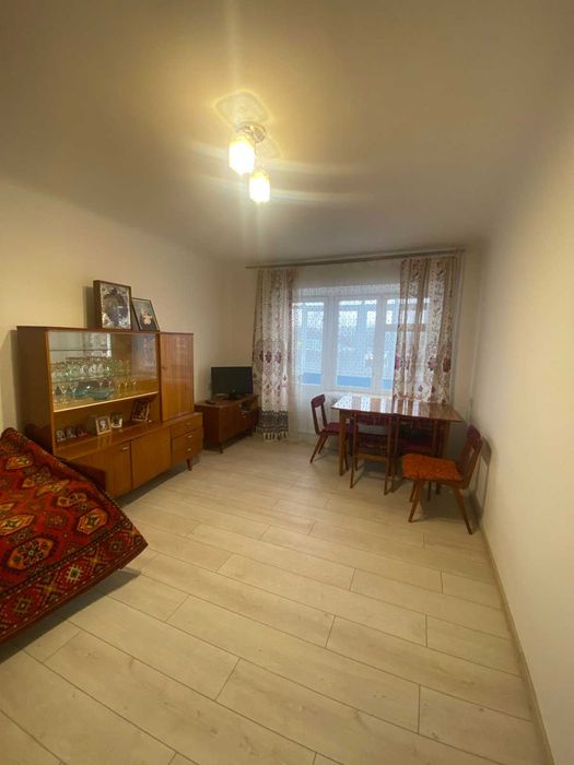 Продам 1-но кімнатну квартиру в центрі в цегляному будинку