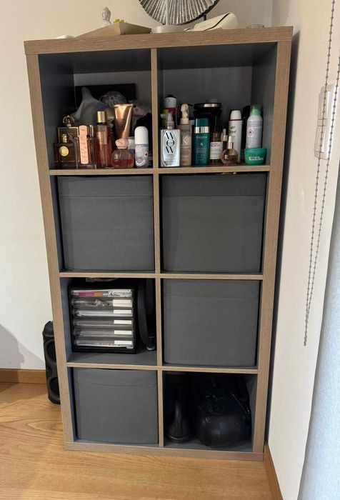 Estante gama KALLAX cinza IKEA