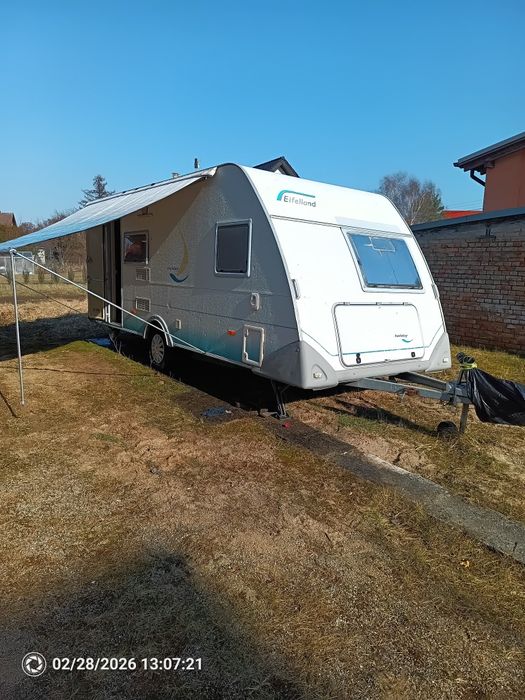 Przyczepa kempingowa knaus holiday 520 łóżka piętrowe