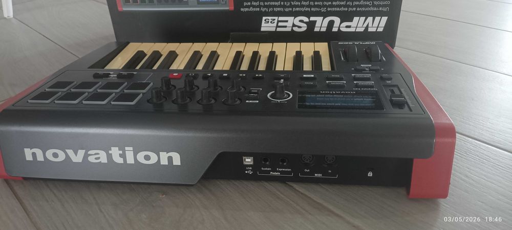 Novation Impulse 25 - ver descrição