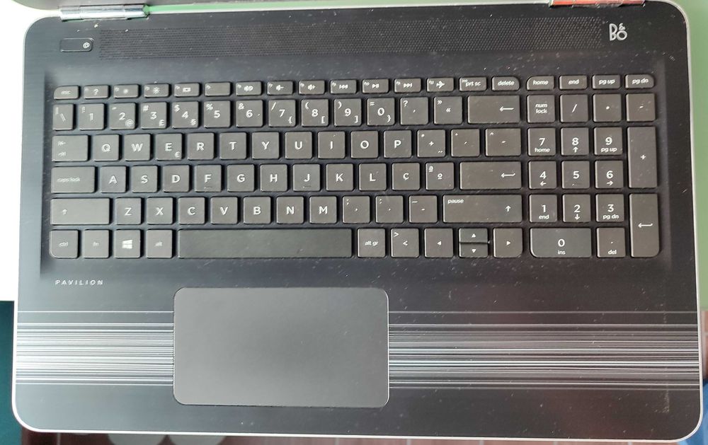 PORTATIL Hp Pavilion 15-au101np