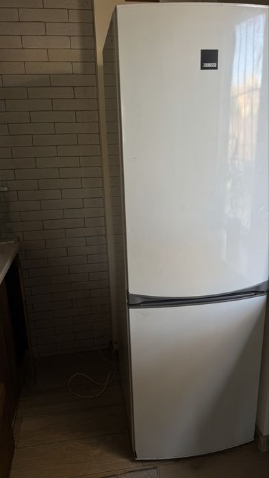 холодильник zanussi