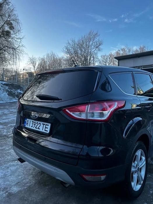 Продам Ford Escape