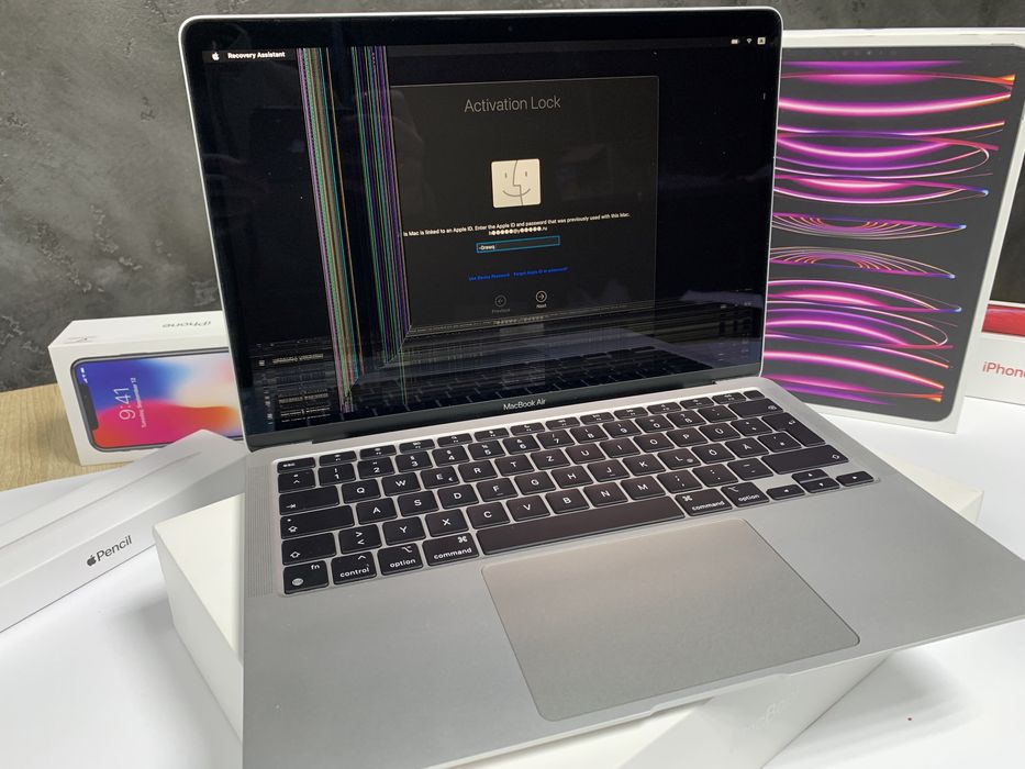 Macbook Air 13 M1 256GB (Silver). iCloud. На запчасти. A2337
