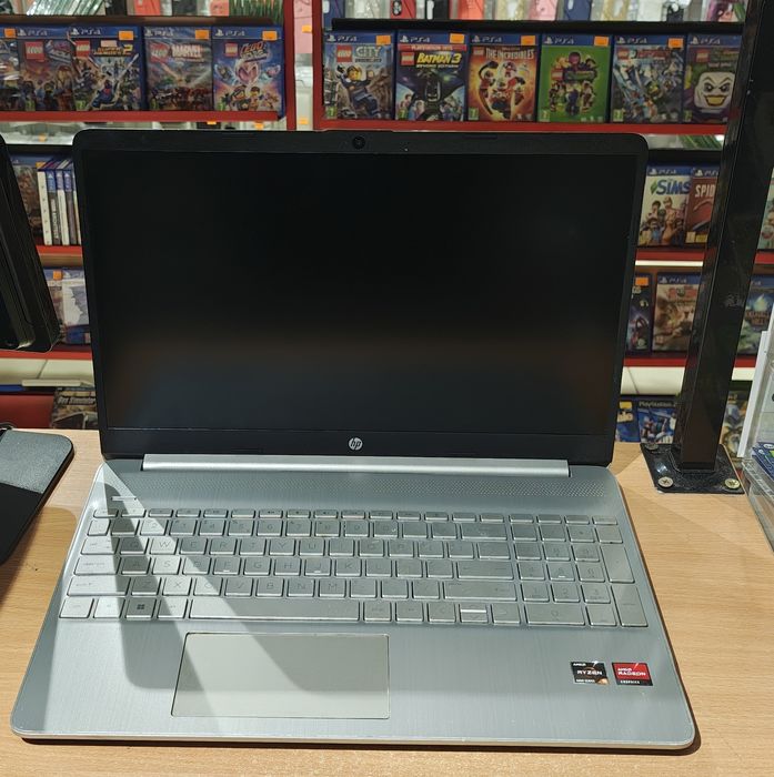 Laptop HP 15s-EQ2202NW- Ryzen 5 5500U