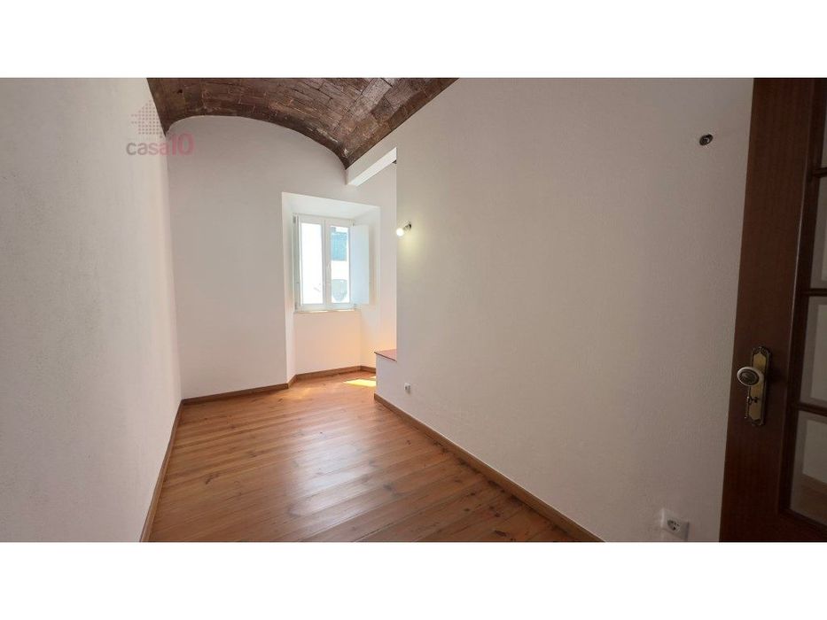 Arrenda-se apartamento T2 no Centro Histórico de Évora