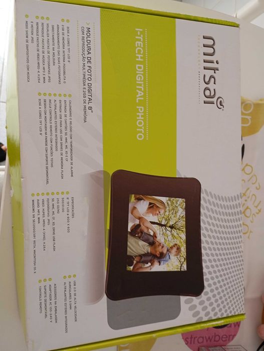 Digital Frame, New in Box. Never Used.64752409205121121