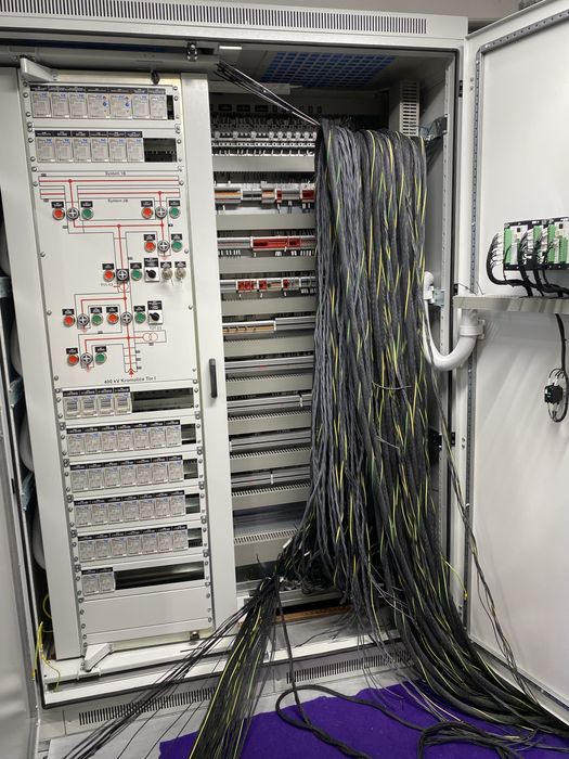 Elektryk 24h Pomiary Instalacje elektryczne Automtyka