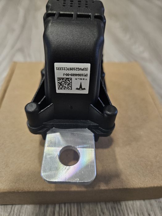 Tesla пиропатрон оснавной батаре
Model Y Model 3 1064689-00-J