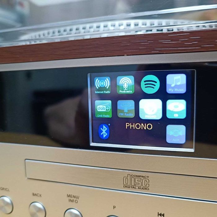 Стереосистема,Вініловий програвач Auna Birmingham DAB + CD FM USB BT!