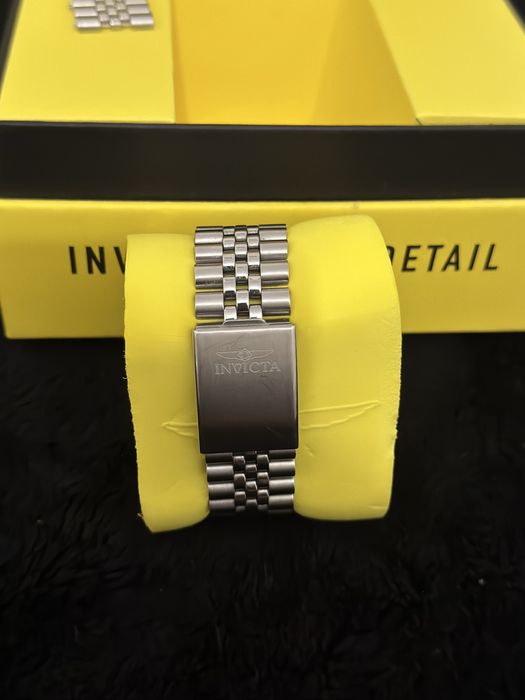 Invicta Specialty