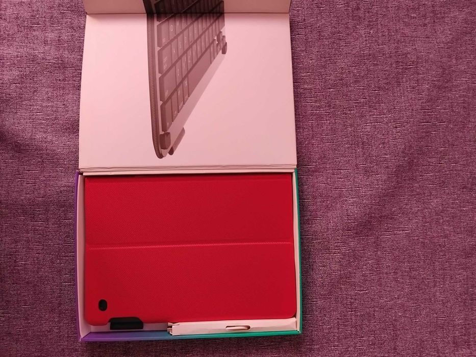 Capa/Teclado Logitech Type+ para iPad Air 2 - NOVO