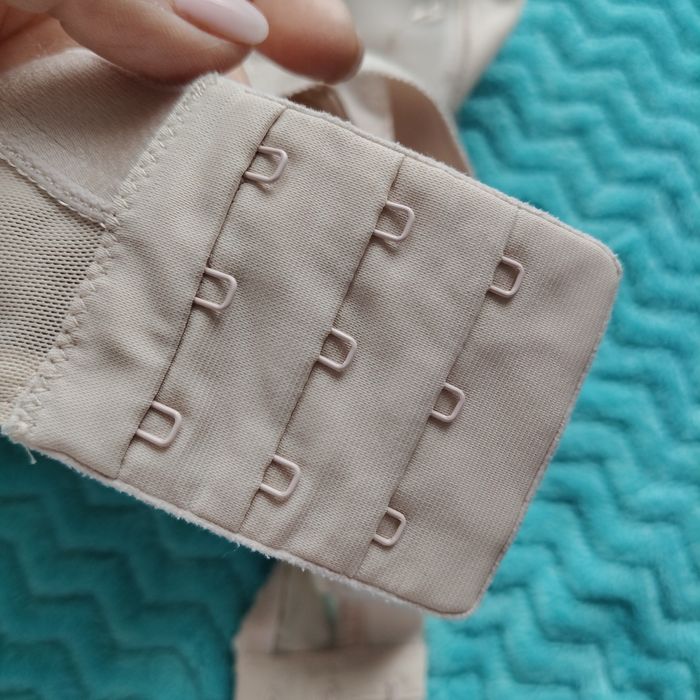 Biustonosz miękki damski 70L