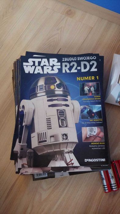 Interaktywny Robot R2D2 Star Wars Gwiezdne Wojny DeAgostini