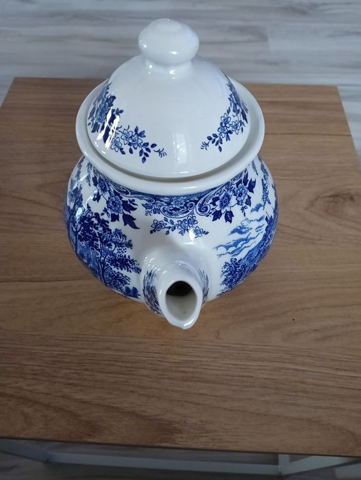 Dzbanek ceramiczny