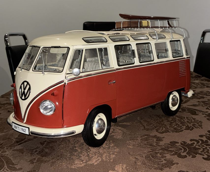 Volkswagen T1 Samba Bus (1962)