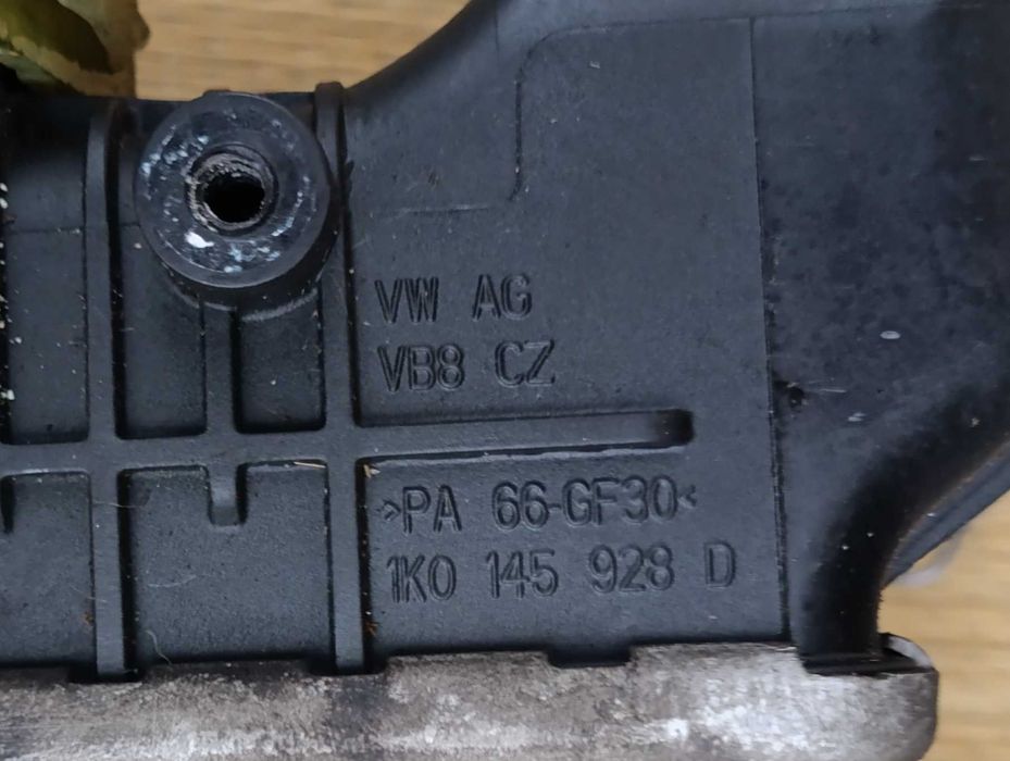 VW Touran I Lift Intercooler Schowek Lusterko LA7W Silnik CAB 2.0 TDI