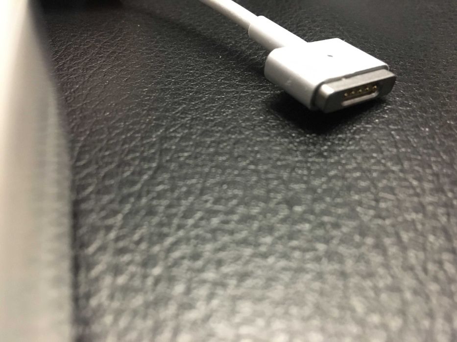 Блок живлення для ноутбука Apple Macbook Retina 85W 20V 4.25A T-style