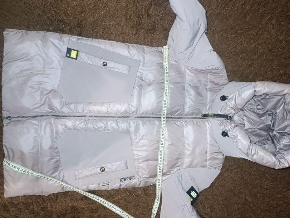 Зимова куртка жіноча