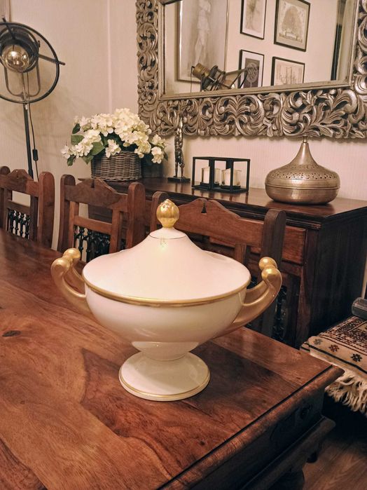 Piękna, porcelanowa waza