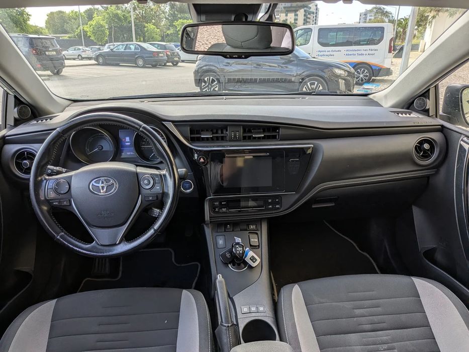 Toyota Auris Touring Sports 1.8 HSD Freestyle