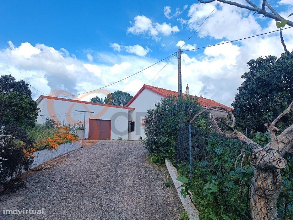 Moradia V3 com barragem para venda em Alte