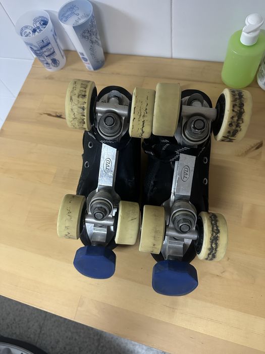 Patins de Hoquei e acessorios