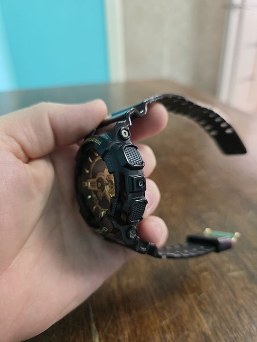 Casio G-Shock GA-110GB-1AER